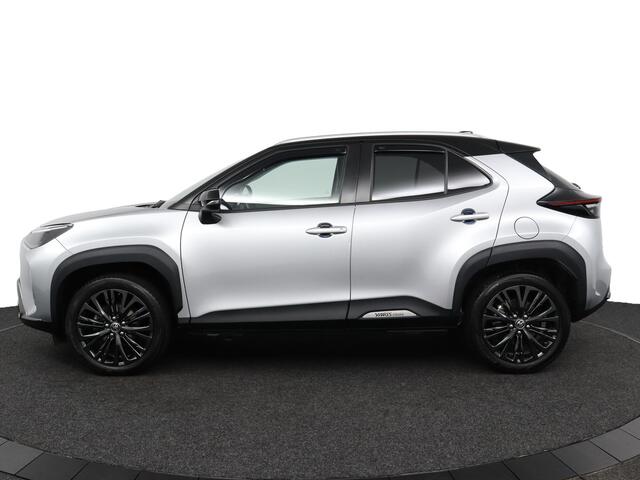 Toyota YARIS Cross 1.5 Hybrid Adventure | Trekhaak | Navigatie | elke achter klep |