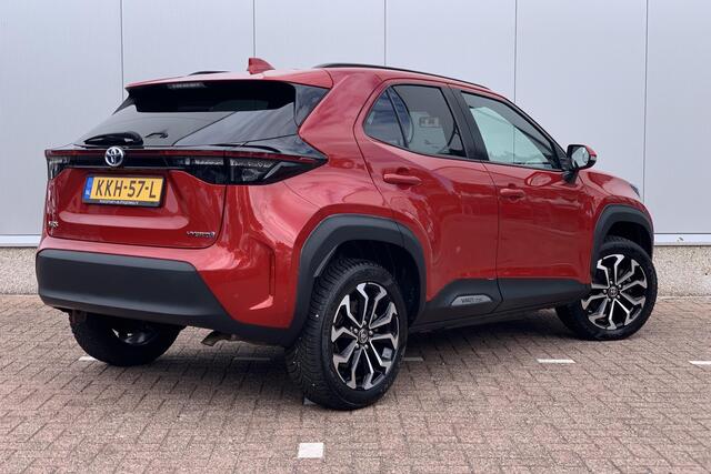 Toyota YARIS Cross 1.5 Hybrid Dynamic | Stoel en Stuurverwarming | Camera | ACC |
