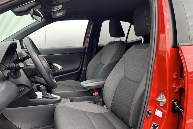 Toyota YARIS Cross 1.5 Hybrid Dynamic | Stoel en Stuurverwarming | Camera | ACC |