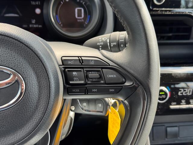 Toyota YARIS 1.5 Hybrid Dynamic - Navi - camera