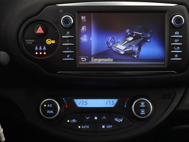 Toyota YARIS 1.5 Hybrid Y20 | Camera | Privacy Glass | Climate Control | Lichtmetalen velgen |