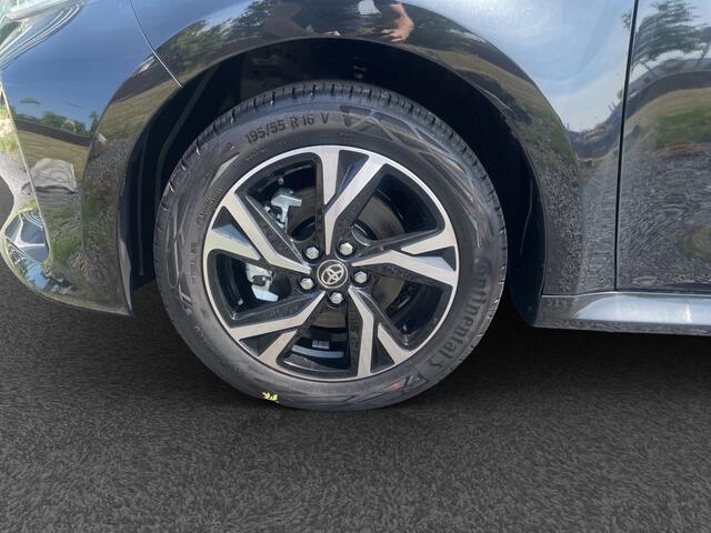 Toyota YARIS 1.5 Hybrid 115 Dynamic 10 jr. garantie | Stoelverwarming | Stuurverwarming | Camera