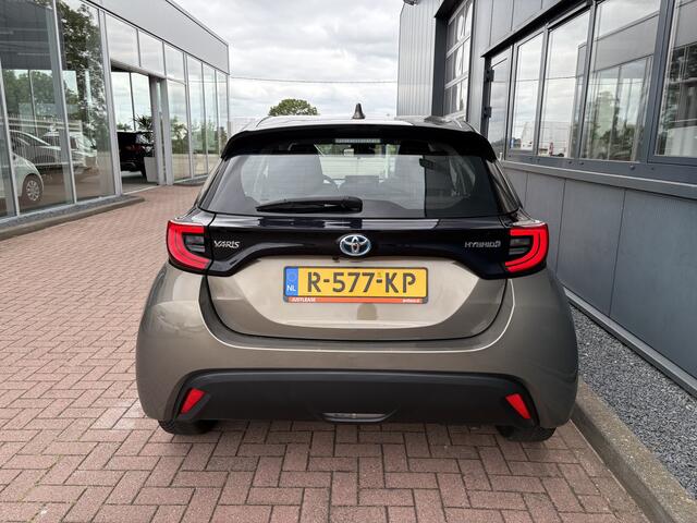 Toyota YARIS 1.5 Hybrid Dynamic 5-drs. CAMERA/KEYLESS/NAVI/CARPLAY/16INCH