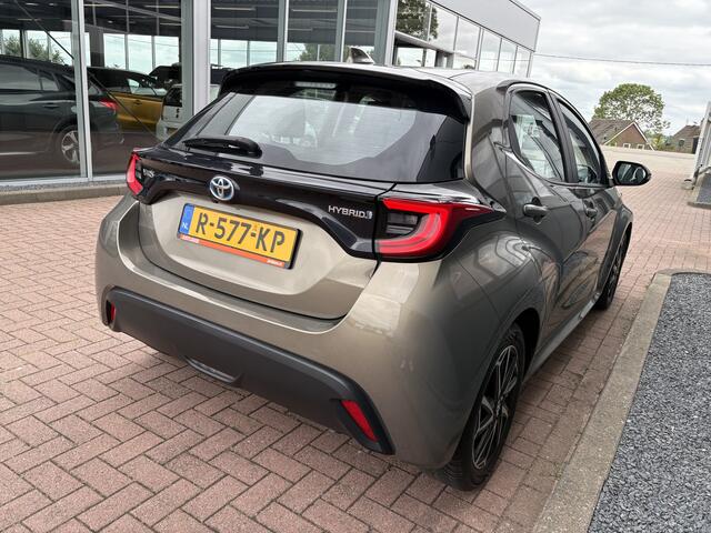 Toyota YARIS 1.5 Hybrid Dynamic 5-drs. CAMERA/KEYLESS/NAVI/CARPLAY/16INCH
