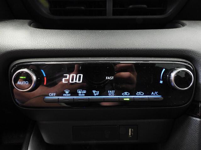 Toyota YARIS 1.5 Hybrid 115 Active NAVI-APP/CAMERA/CLIMA/BLEUTOOTH!