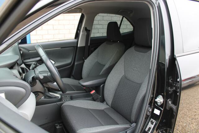Toyota YARIS Cross 1.5 Hybrid Business Clima Navi Camera Trekhaak