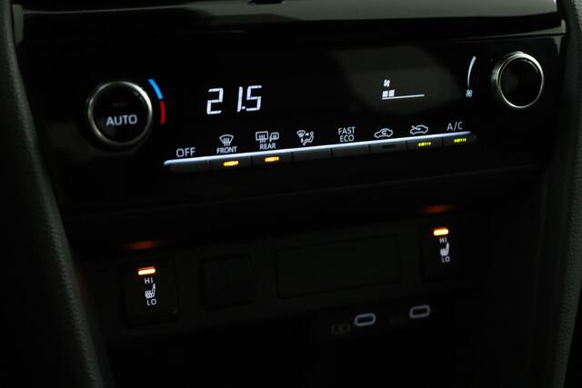 Toyota YARIS Cross 1.5 Hybrid 115 Dynamic | Adaptive Cruise Control | Achteruitrijcamera | Stoelverwarming | Apple Carplay | Android Auto |