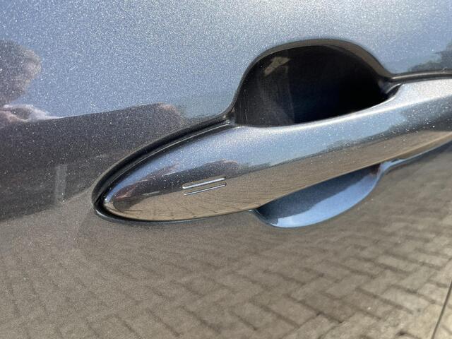 Toyota YARIS Cross 1.5 Hybrid Parkeersensoren, Dodehoeksensoren, Nette auto!