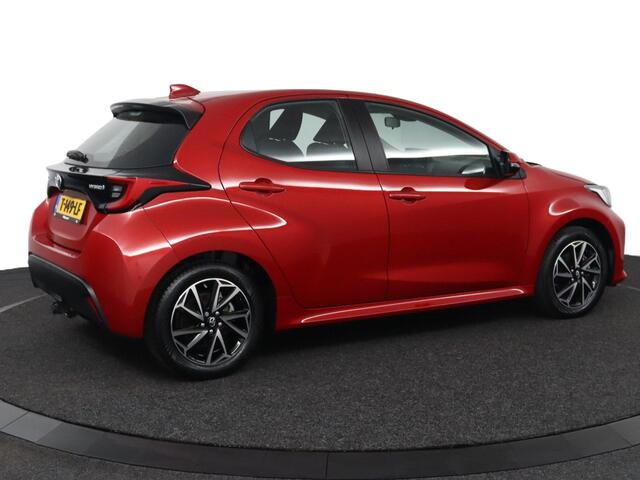 Toyota YARIS 1.5 Hybrid Dynamic | Trekhaak | Apple Carplay/Android Auto | Parkeercamera | Adaptieve Cruise-Control |