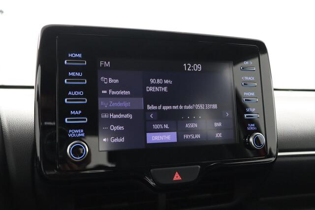 Toyota YARIS 1.5 Hybrid Dynamic | Trekhaak | Apple Carplay/Android Auto | Parkeercamera | Adaptieve Cruise-Control |