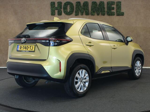 Toyota YARIS Cross 1.5 VVT-I Active - ADAPTIEVE CRUISE CONTROL - DRAADLOZE OPLADER - AIRCO - APPLE CARPLAY/ ANDROID AUTO - LICHT EN REGENSENSOR - 4 SEIZOENENBANDEN - ARMSTEUN VOOR - 16 INCH LICHT METALEN VELGEN