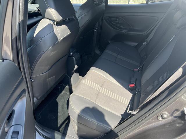 Toyota YARIS Cross 1.5 Hybrid Adventure | Navigatie | Apple CarPlay/Android auto | Camera