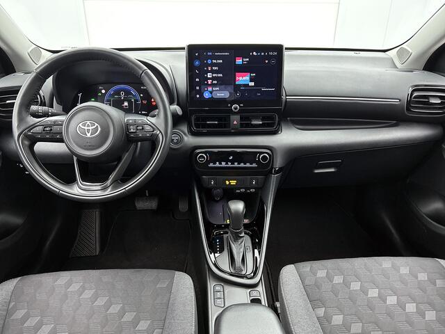Toyota YARIS 1.5 Hybrid 115 Dynamic | Parkeersensoren | Dodehoekdetectie | Stoel-/Stuurverwarming | Draadloze Telefoonlader | Onderweg-naar-dealer