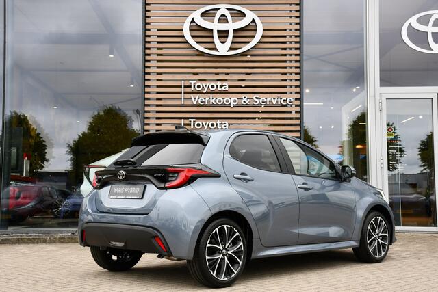 Toyota YARIS 1.5 Hybrid 115 Dynamic Limited automaat 116pk | Comfort pakket | Parkeersensoren vóór & achter | Voorstoelen verwarmd |