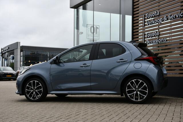 Toyota YARIS 1.5 Hybrid 115 Dynamic Limited automaat 116pk | Comfort pakket | Parkeersensoren vóór & achter | Voorstoelen verwarmd |