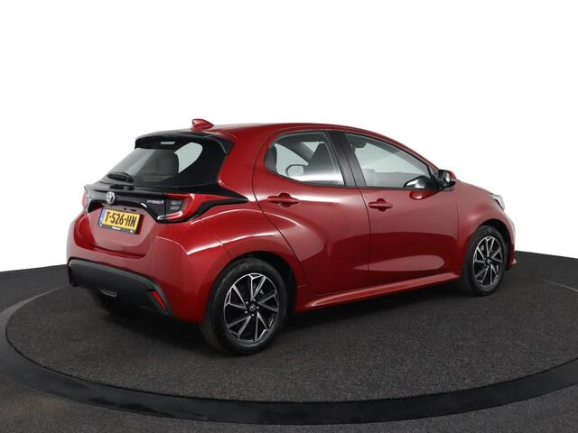 Toyota YARIS 1.5 Hybrid Dynamic | Apple Carplay/Android Auto | Adaptieve Cruise-Control | Parkeercamera |