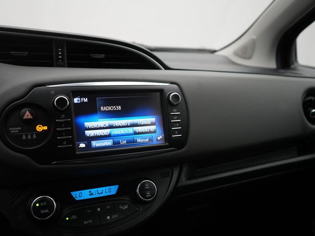 Toyota YARIS 1.0 VVT-i Energy | Dealer onderhouden | Navigatie | Parkeercamera |