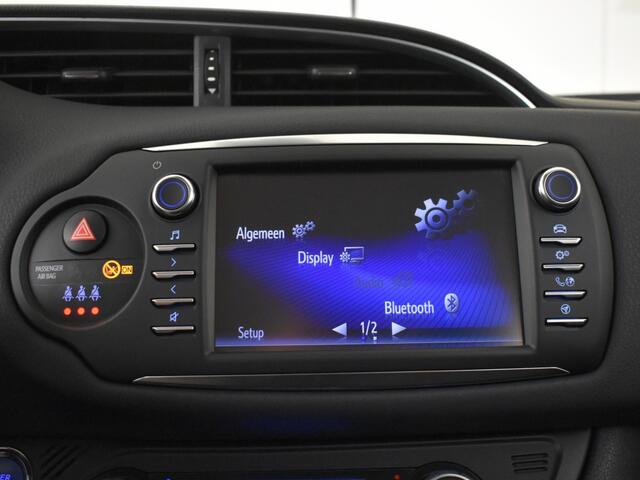 Toyota YARIS 1.5 Hybrid Design | Trekhaak | Parkeersensoren | Cruise Control