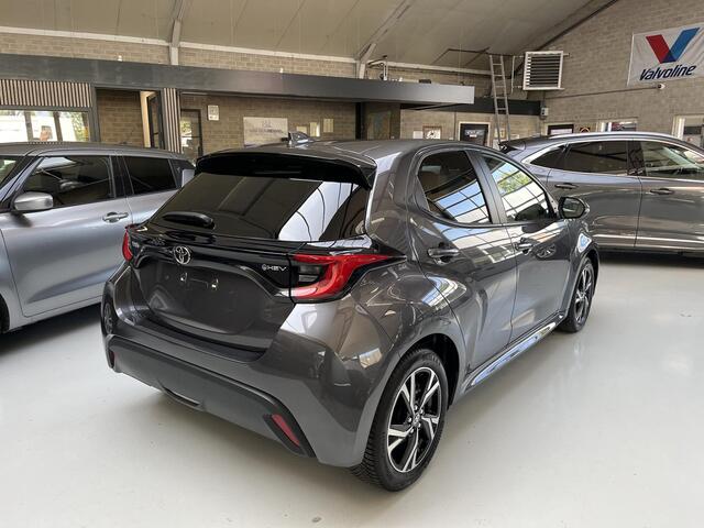Toyota YARIS 1.5 Hybrid 115 Dynamic LED | CAMERA | ADAPTIVE CRUISE CONTROL | APPLE CARPLAY / ANDROID AUTO | STOEL/STUUR VERWARMING