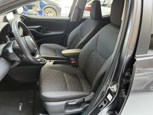 Toyota YARIS 1.5 Hybrid 115 Dynamic LED | CAMERA | ADAPTIVE CRUISE CONTROL | APPLE CARPLAY / ANDROID AUTO | STOEL/STUUR VERWARMING