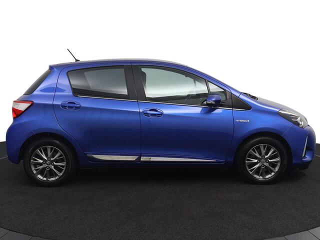 Toyota YARIS 1.5 Hybrid Energy Plus | Navigatie | Privacy Glas | Alcantara Bekleding | Dimmende Binnenspiegel Automatisch |