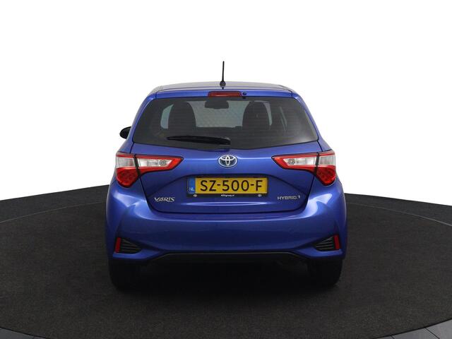 Toyota YARIS 1.5 Hybrid Energy Plus | Navigatie | Privacy Glas | Alcantara Bekleding | Dimmende Binnenspiegel Automatisch |