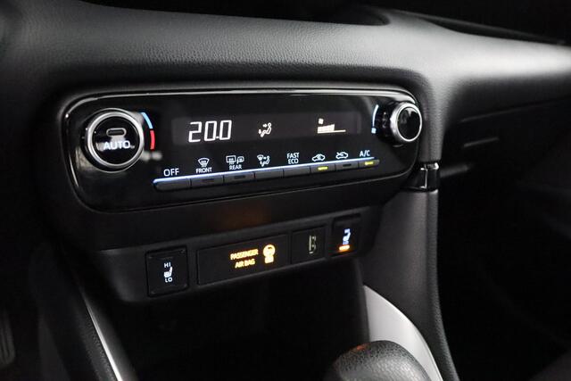 Toyota YARIS 1.5 Hybrid 115 Business | Apple Carplay/Android Auto | Stoelverwarming | Keyless | Parkeercamera |