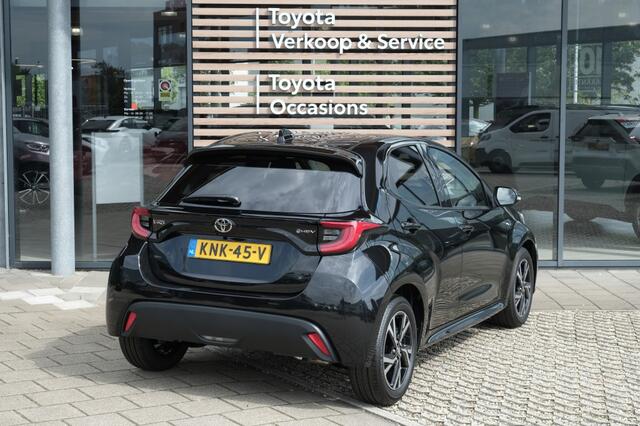 Toyota YARIS 1.5 Hybrid 115 Dynamic Automaat | Nieuwe auto | Apple Carplay / Android auto | LED Verlichting | Grille bovenzijde, pianozwart | Knipperlicht, LED | Koplamp, dagrijverlichting, LED Light Guide | Kopla