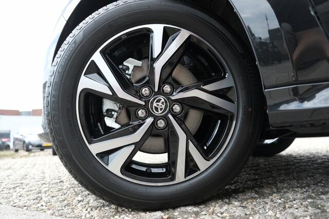Toyota YARIS 1.5 Hybrid 115 Dynamic Automaat | Nieuwe auto | Apple Carplay / Android auto | LED Verlichting | Grille bovenzijde, pianozwart | Knipperlicht, LED | Koplamp, dagrijverlichting, LED Light Guide | Kopla