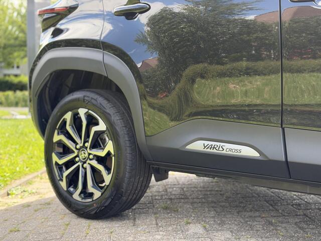 Toyota YARIS Cross 1.5 Hybrid 115 First Edition | Stoel- Stuurverwarming | Keyless | ACC | Camera | Led | Qi-lader