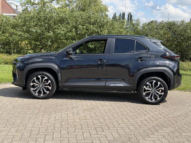 Toyota YARIS Cross 1.5 Hybrid 115 First Edition | Stoel- Stuurverwarming | Keyless | ACC | Camera | Led | Qi-lader