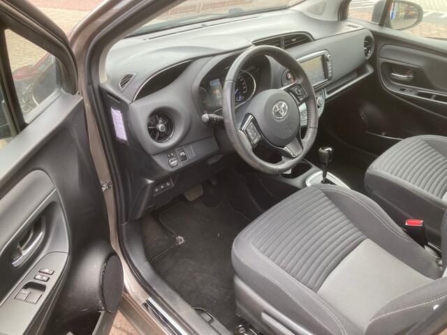 Toyota YARIS 1.5 Vvt-i Hybrid Team D Trekhaak 43118 km