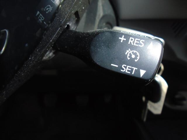 Toyota YARIS 1.0 VVT-I BUS. PLUS