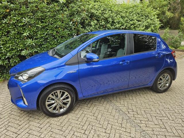 Toyota YARIS 1.5 Hybrid Dynamic Navi/Keyless