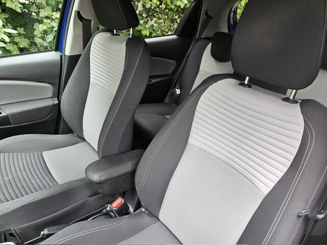 Toyota YARIS 1.5 Hybrid Dynamic Navi/Keyless