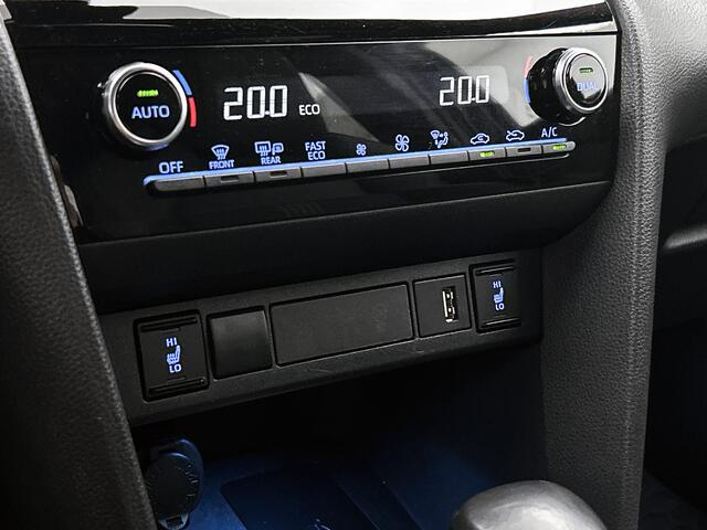 Toyota YARIS Cross 1.5 Hybrid Adventure | Stoelverwarming | Achteruitrijcamera |