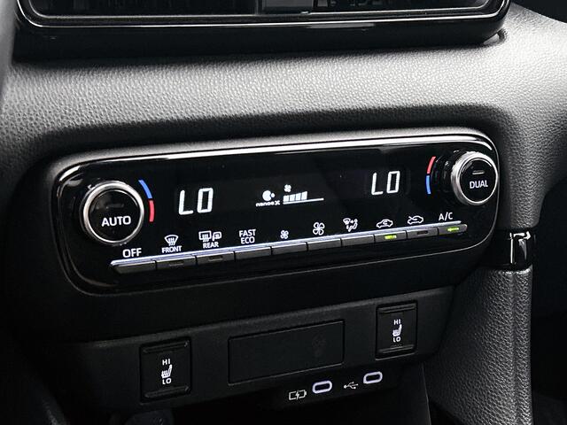 Toyota YARIS 1.5 Hybrid 130 Launch Edition | Lederen bekleding | Stoel en stuurwielverwarming | Head-up display |
