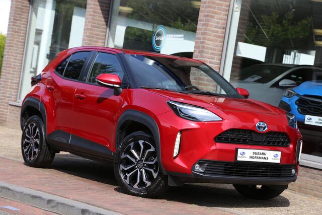 Toyota YARIS Cross 1.5 Hybrid AWD-I Dynamic Team Navi Camera LED ACC