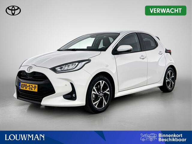 Toyota YARIS 1.5 Hybrid 115 First Edition | BTW Voertuig | Stoelverwarming | Parkeersensoren |