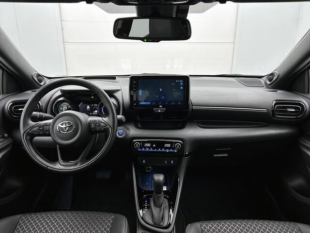 Toyota YARIS 1.5 Hybrid Executive | JBL | Head-up display | Stoelverwarming |