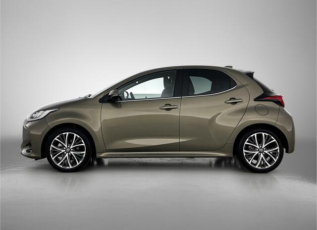 Toyota YARIS 1.5 Hybrid Executive | Blindspot | Stoel en stuurwielverwarming | Lederen bekleding |