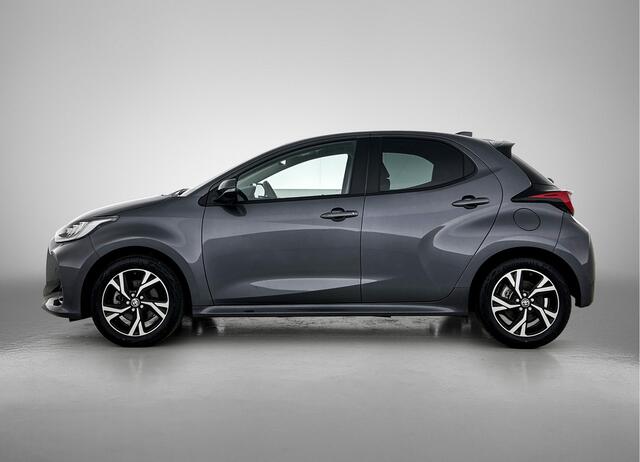 Toyota YARIS 1.5 Hybrid 115 First Edition | BTW Voertuig | Stoelverwarming |