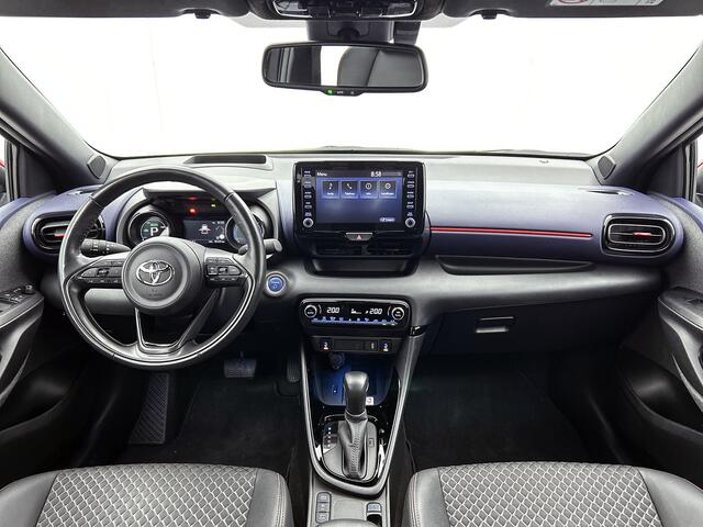 Toyota YARIS 1.5 Hybrid Tokyo Spirit | Lederen bekleding | Stoel en stuurwielverwarming |
