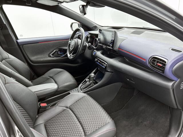 Toyota YARIS 1.5 Hybrid Tokyo Spirit | Lederen bekleding | Stoel en stuurwielverwarming |