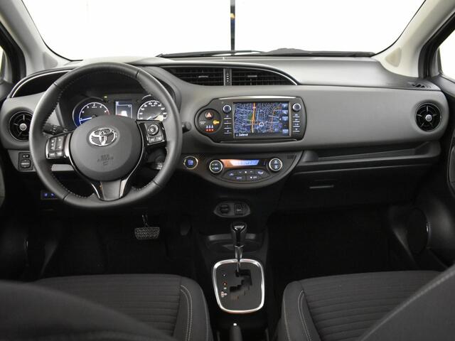Toyota YARIS 1.5 VVT-i Dynamic | Trekhaak | Navigatie | Keyless