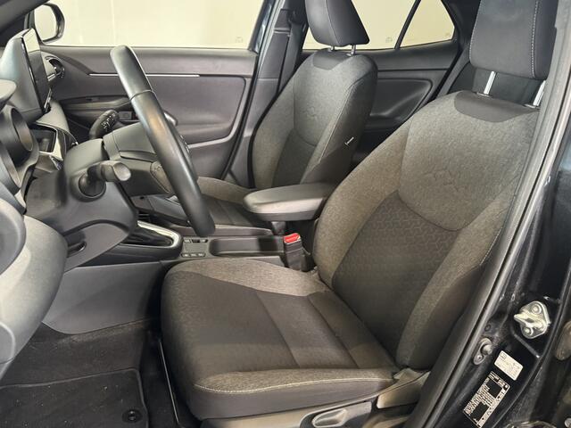 Toyota YARIS Cross 1.5 Hybrid Dynamic | Dodehoekdetectie | Stoelverwarming | Parkeersensoren voor/achter |