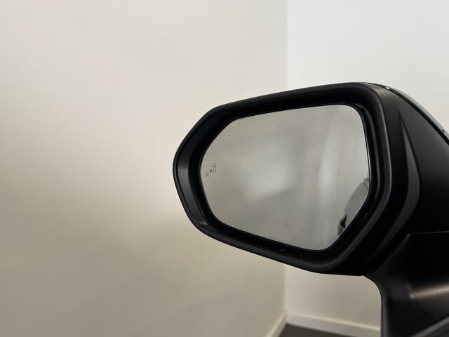 Toyota YARIS Cross 1.5 Hybrid Dynamic | Dodehoekdetectie | Stoelverwarming | Parkeersensoren voor/achter |