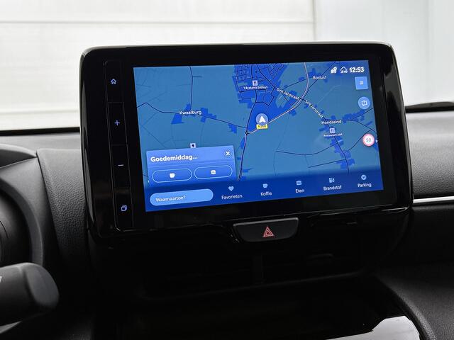 Toyota YARIS Cross 1.5 Hybrid First Edition | All Wheel Drive | Stoelverwarming | Blindspot | PDC voor en achter | Facelift model | SL 63