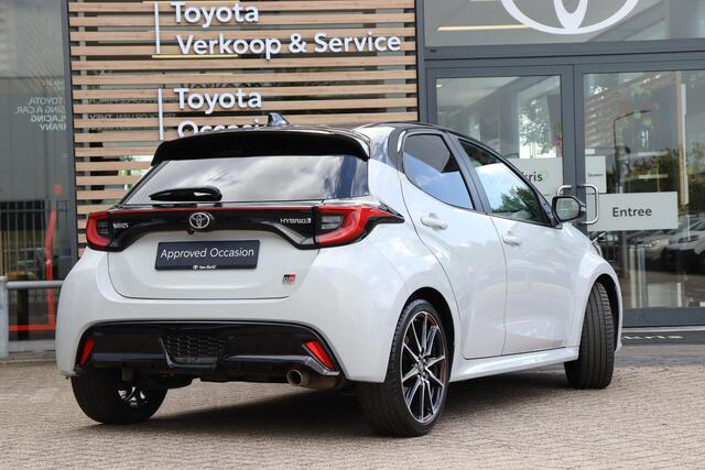 Toyota YARIS 1.5 Hybrid GR Sport, Head Up Display , Stoelverwarming , Navigatie