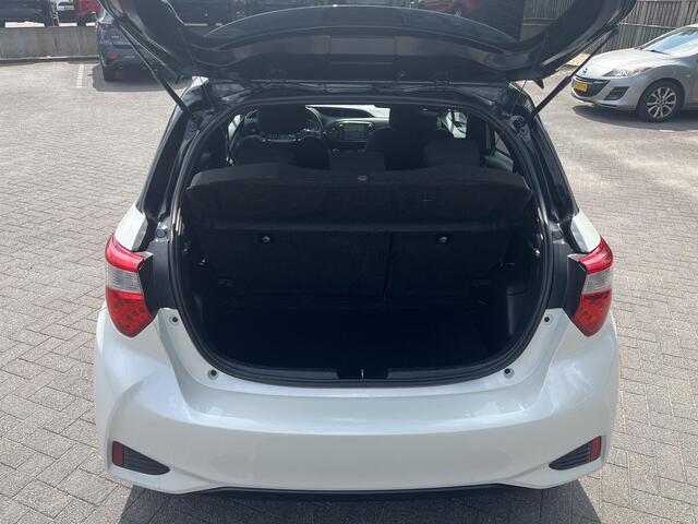 Toyota YARIS 1.5 Hybrid Bi-Tone | Navigatie | Stoelverwarming | Camera